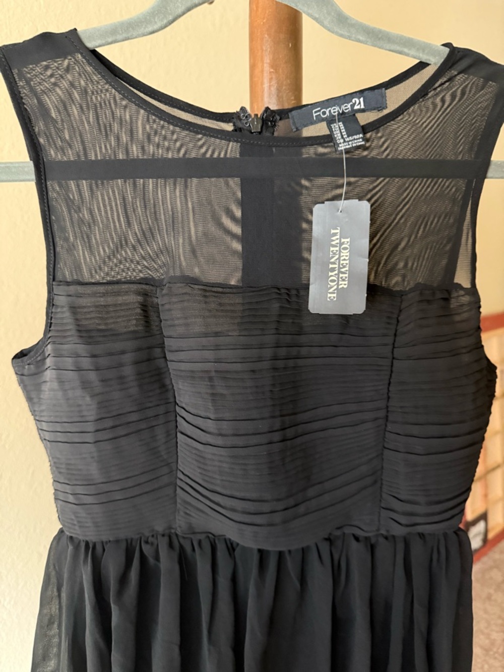 NWT Forever 21 Little black dress, women, party wear sleeveless, short dress